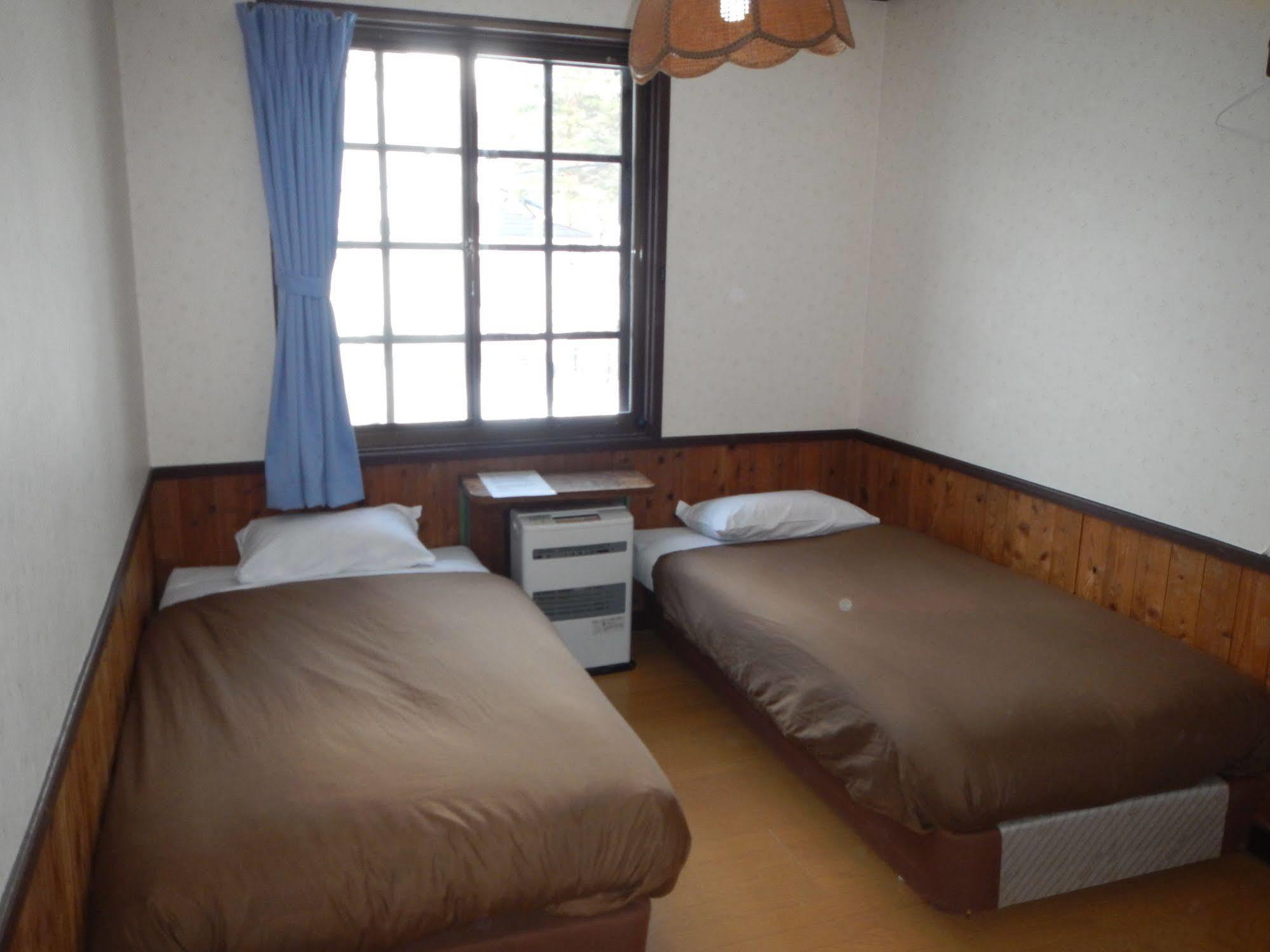 Mt Hakuba Backpackers Hostel エクステリア 写真